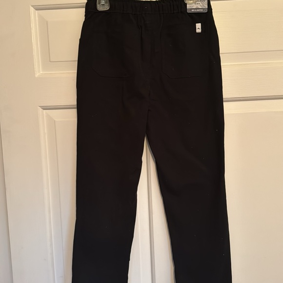 Boys Tommy Bahama pants - Picture 2 of 3